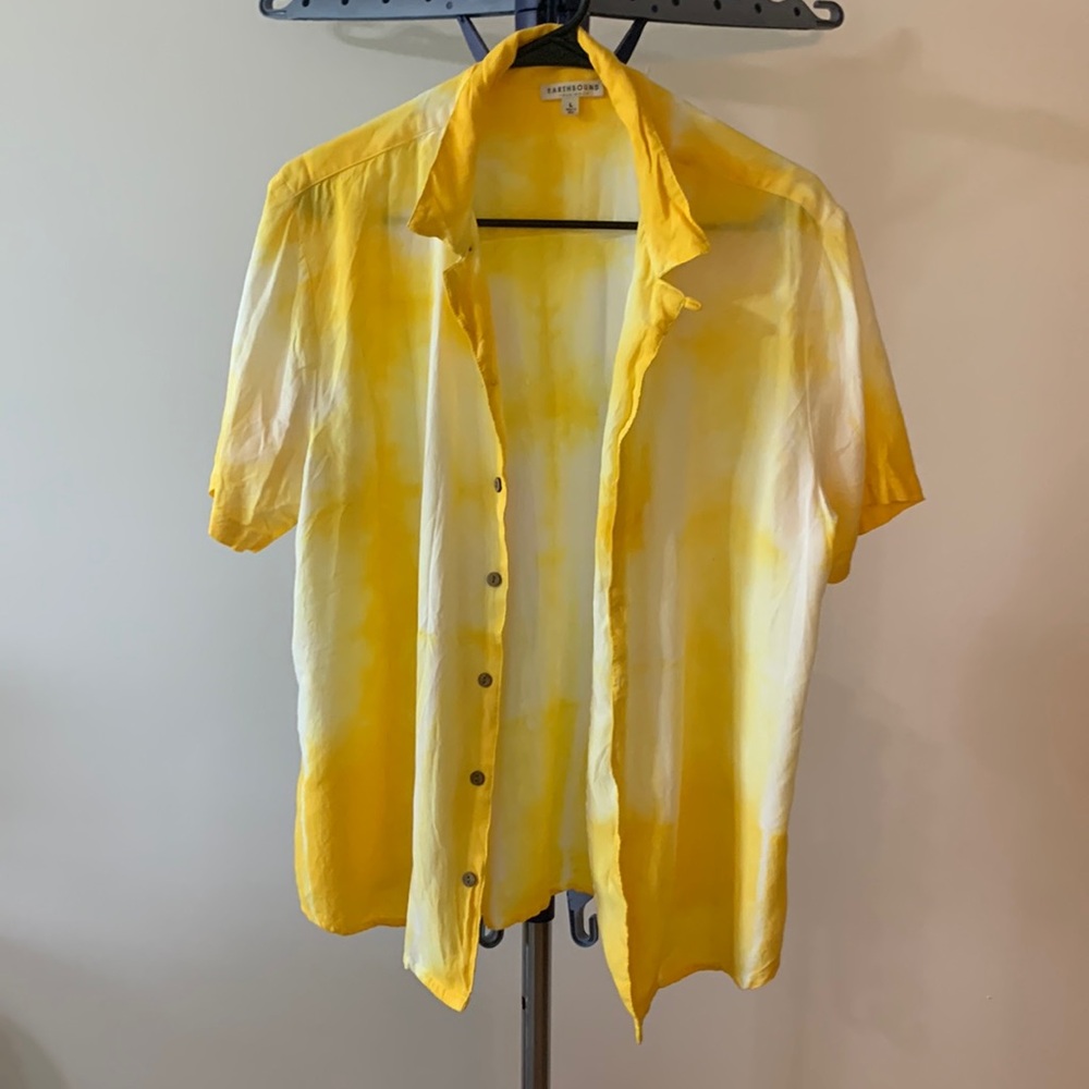 Earthbound Button up